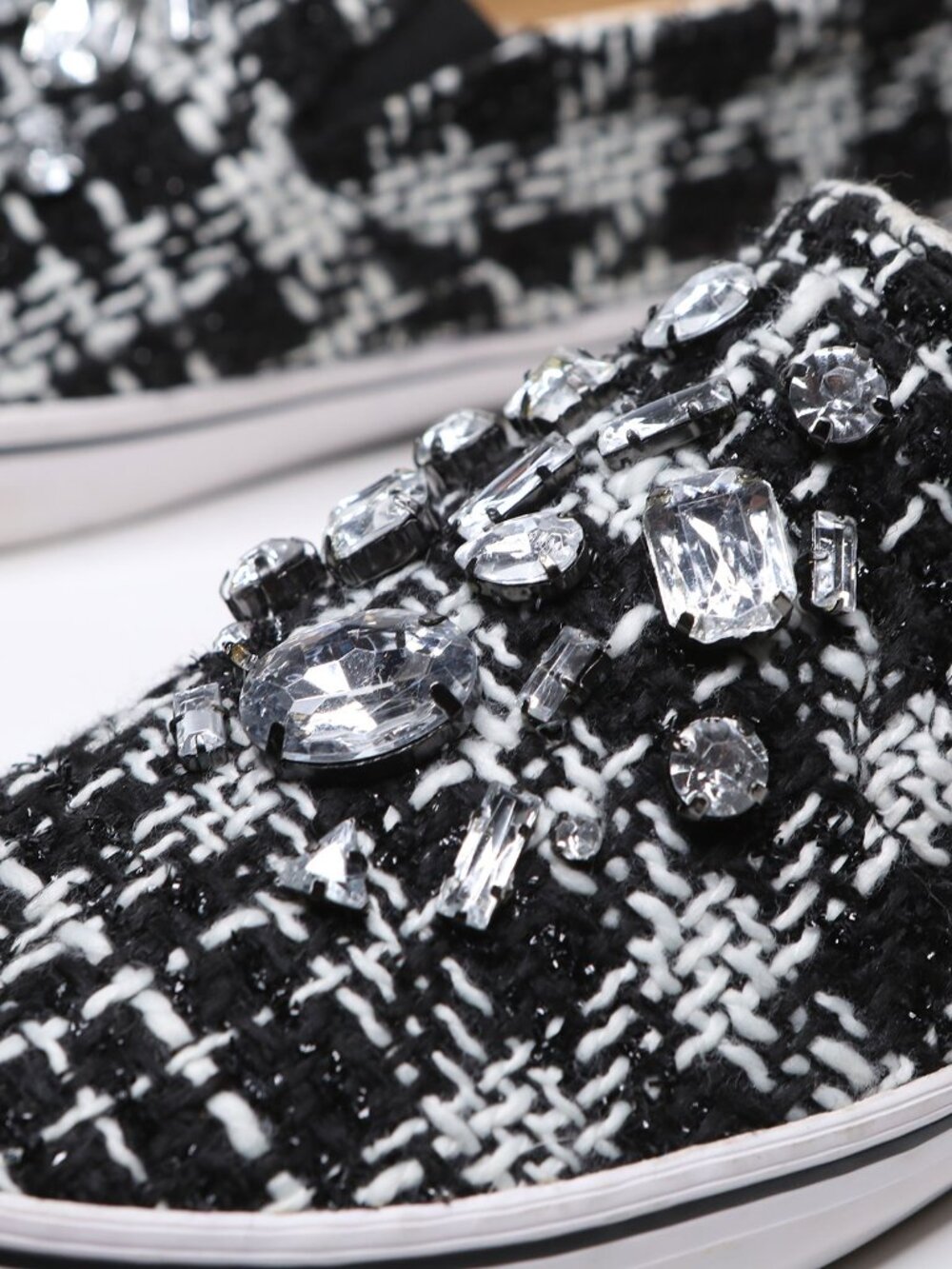 Kate Spade Slater Tweed Crystal Embellished Slip On Sneakers Black White 8.5 - Picture 4 of 13